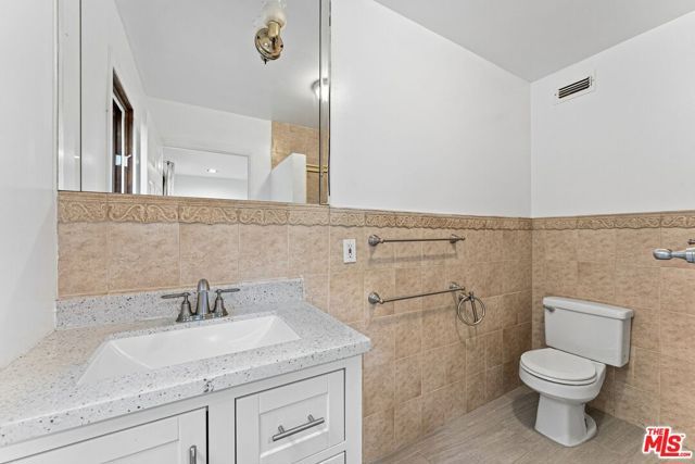 15123 Greenleaf Street, Sherman Oaks, CA 91403