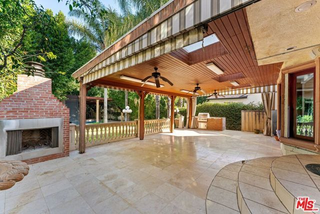 15123 Greenleaf Street, Sherman Oaks, CA 91403