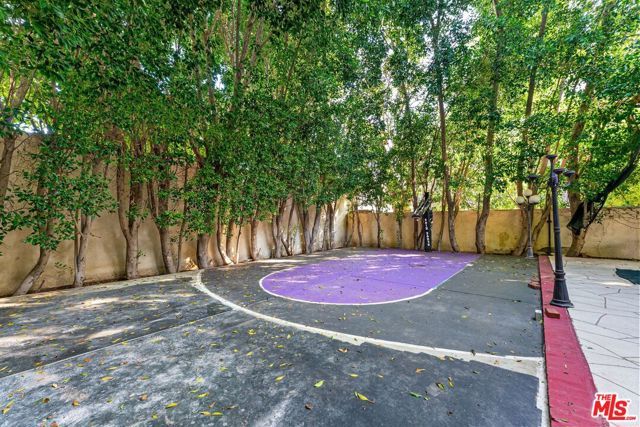 15123 Greenleaf Street, Sherman Oaks, CA 91403