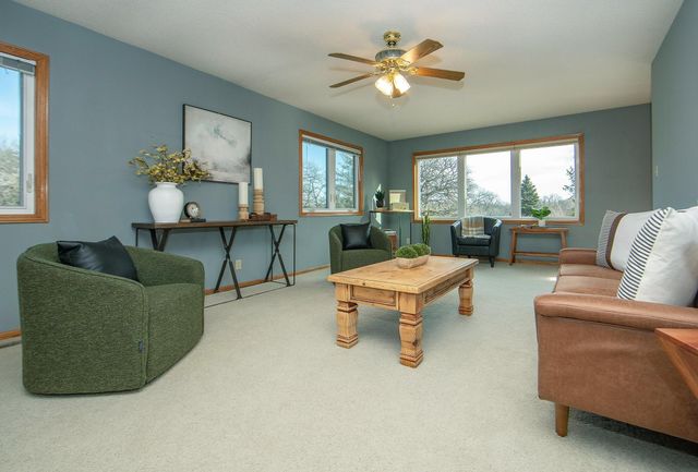 205 Island View Dr, Waverly, IA 50677