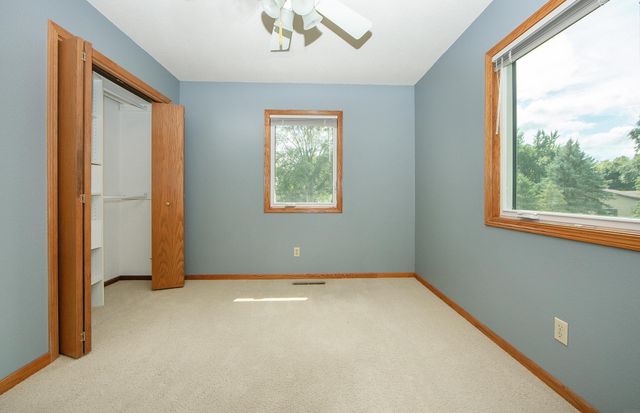 205 Island View Dr, Waverly, IA 50677