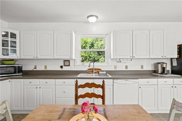 4704 Oxford Drive, Mobile, AL 36618
