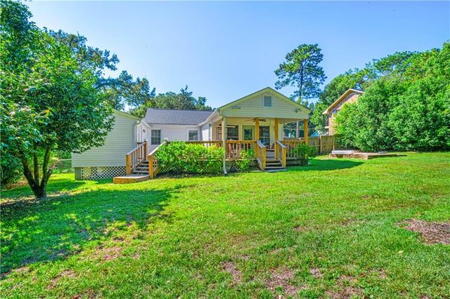 4704 Oxford Drive, Mobile, AL 36618