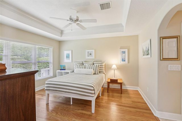 16066 BELLA WOODS DRIVE, Tampa, FL 33647