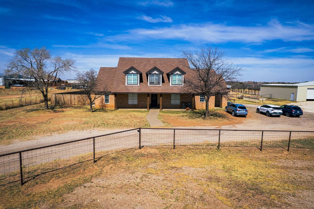 5808 County Rd 7620, Lubbock, TX 79424