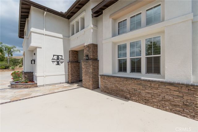 1592 El Paso, Norco, CA 92860