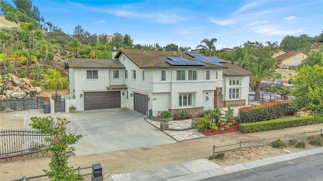 1592 El Paso, Norco, CA 92860