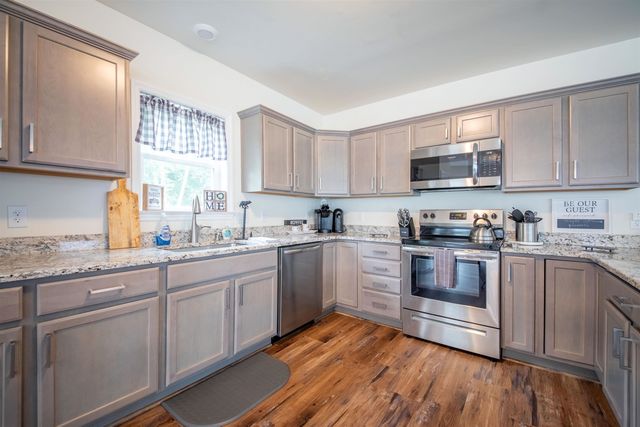12 Encore Place, Dover, VT 05356