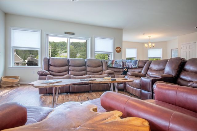 12 Encore Place, Dover, VT 05356