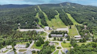 12 Encore Place, Dover, VT 05356