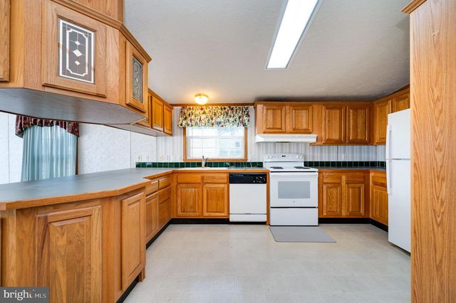 500 CARAVELLE LN, Reading, PA 19606