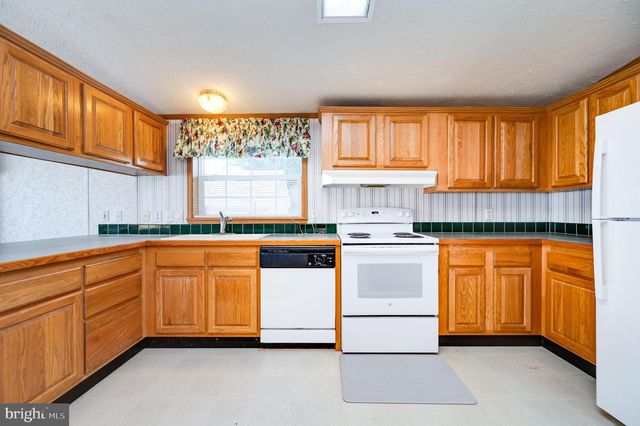 500 CARAVELLE LN, Reading, PA 19606