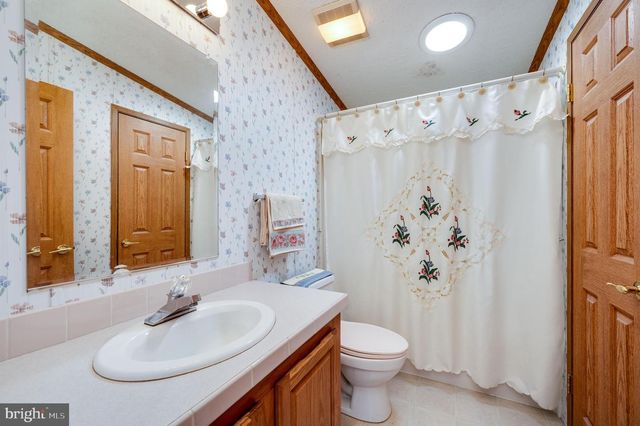 500 CARAVELLE LN, Reading, PA 19606