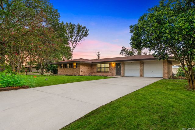 234 ZEPHYR DR, Windcrest, TX 78239