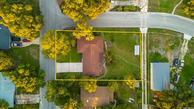 234 ZEPHYR DR, Windcrest, TX 78239