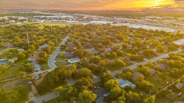 234 ZEPHYR DR, Windcrest, TX 78239