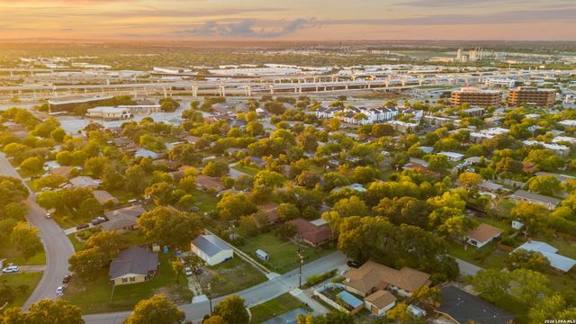 234 ZEPHYR DR, Windcrest, TX 78239