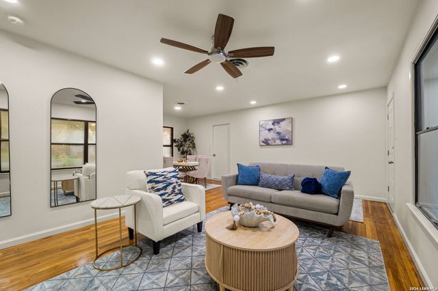 234 ZEPHYR DR, Windcrest, TX 78239