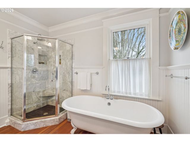 2647 Sw MONTGOMERY Dr, Portland, OR 97201