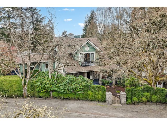 2647 Sw MONTGOMERY Dr, Portland, OR 97201