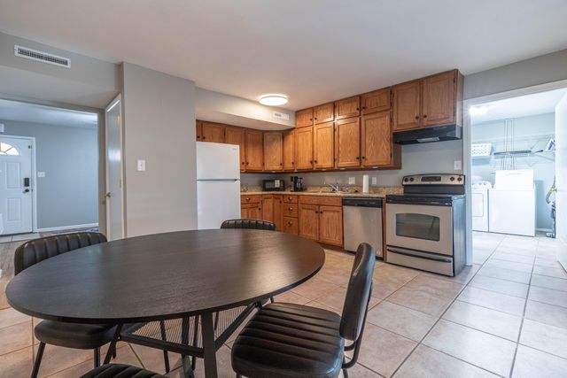 210 W EL CORTEZ DR, Columbia, MO 65203