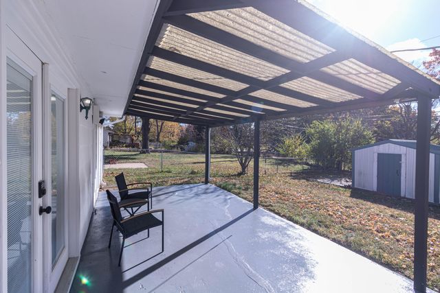 210 W EL CORTEZ DR, Columbia, MO 65203