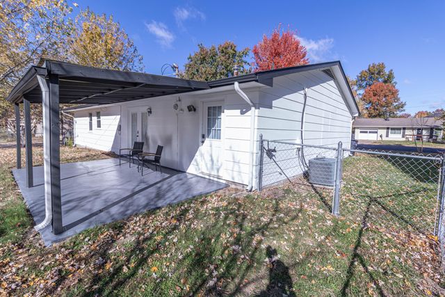 210 W EL CORTEZ DR, Columbia, MO 65203