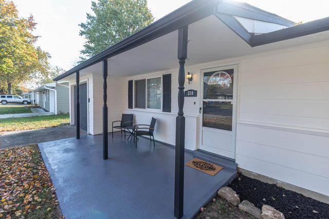 210 W EL CORTEZ DR, Columbia, MO 65203