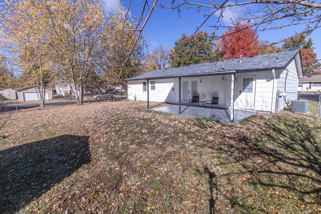 210 W EL CORTEZ DR, Columbia, MO 65203