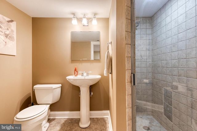 908 S LINWOOD AVE, Baltimore, MD 21224