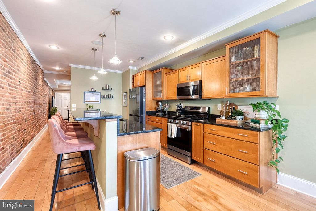908 S LINWOOD AVE, Baltimore, MD 21224