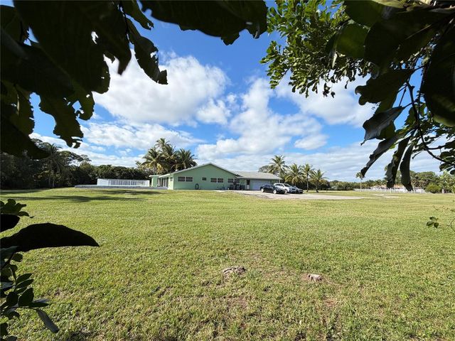 4656 Lillian Avenue, Palm Beach Gardens, FL 33418