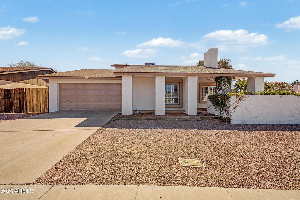 1726 S HENKEL Circle, Mesa, AZ 85202