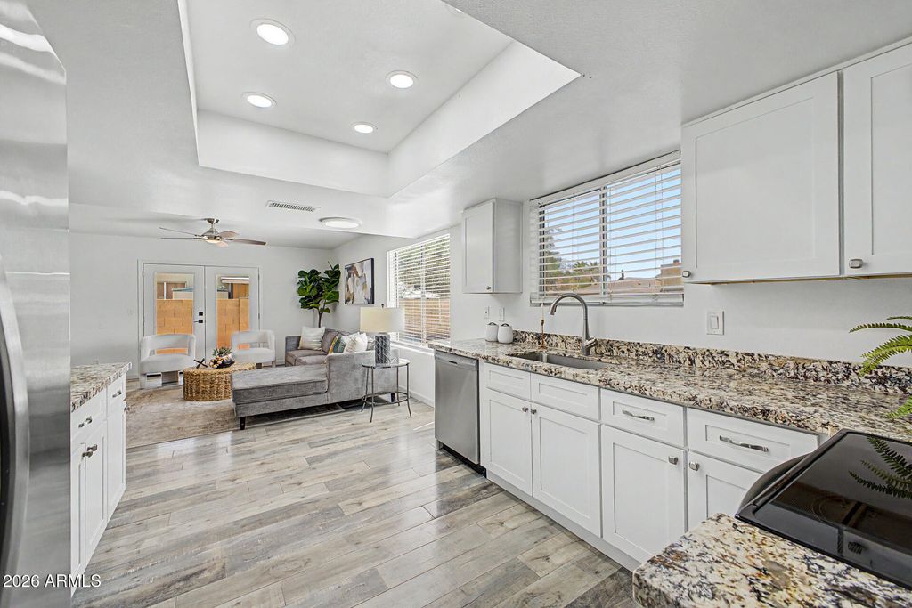 1726 S HENKEL Circle, Mesa, AZ 85202 — photo 4