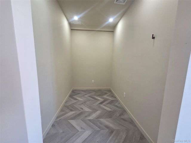 39-11-13 Bell Blvd Boulevard 2Fl, Bayside, NY 11361