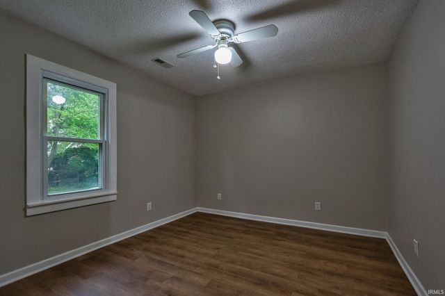 2553 Graham Avenue, Evansville, IN 47714