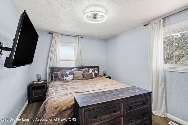 2328 Haslett Road, East Lansing, MI 48823