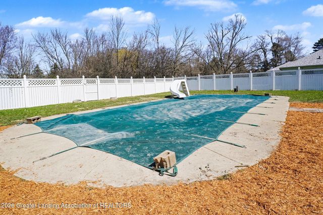 2328 Haslett Road, East Lansing, MI 48823