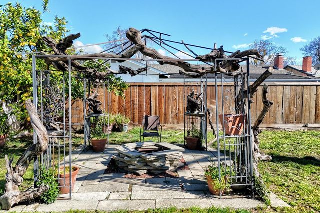 3312 Whitehorse Ave, Modesto, CA 95350