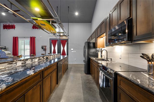 289 CR 4275, Clifton, TX 76634