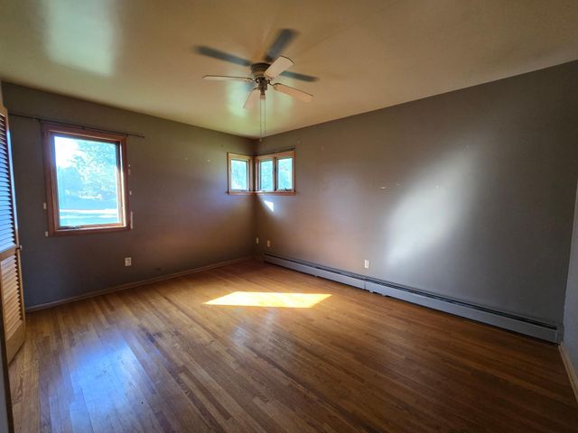 801 E Elm Avenue, Olivia, MN 56277