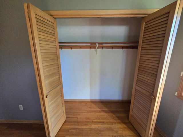 801 E Elm Avenue, Olivia, MN 56277