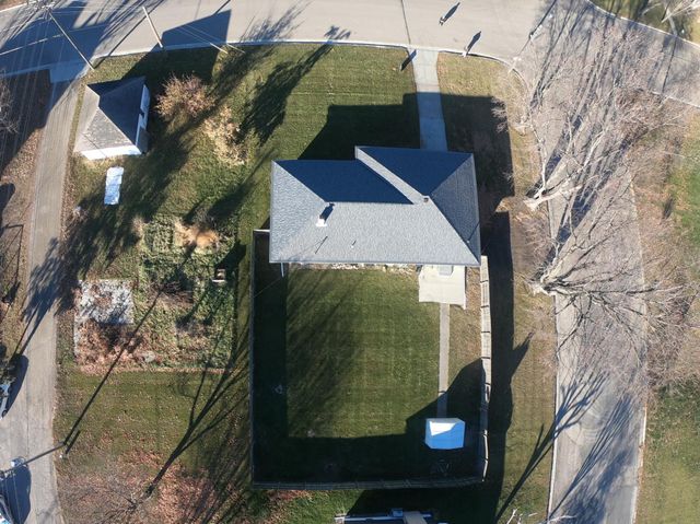 801 E Elm Avenue, Olivia, MN 56277