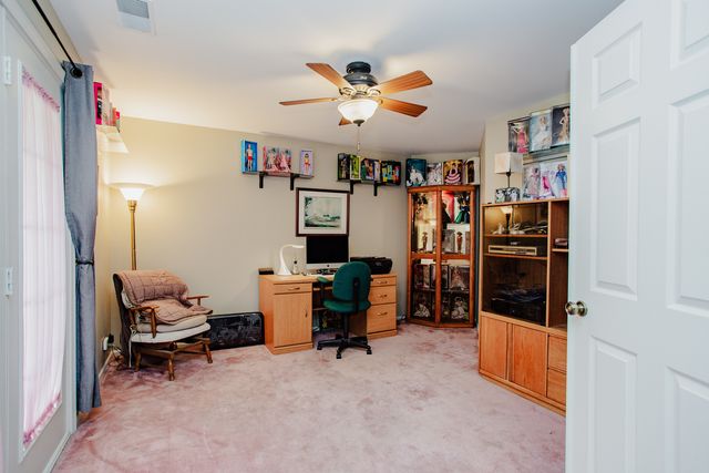 1401 Plum Court D, Mount Prospect, IL 60056