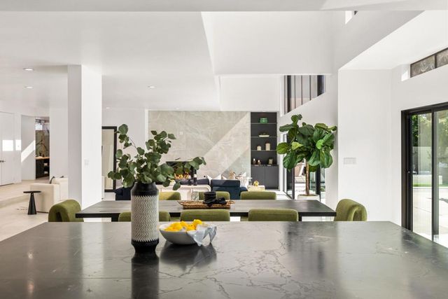 46220 Manitou Drive, Indian Wells, CA 92210