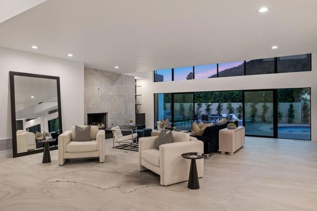 46220 Manitou Drive, Indian Wells, CA 92210