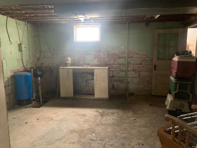 60293 Crumstown Highway, North Liberty, IN 46554