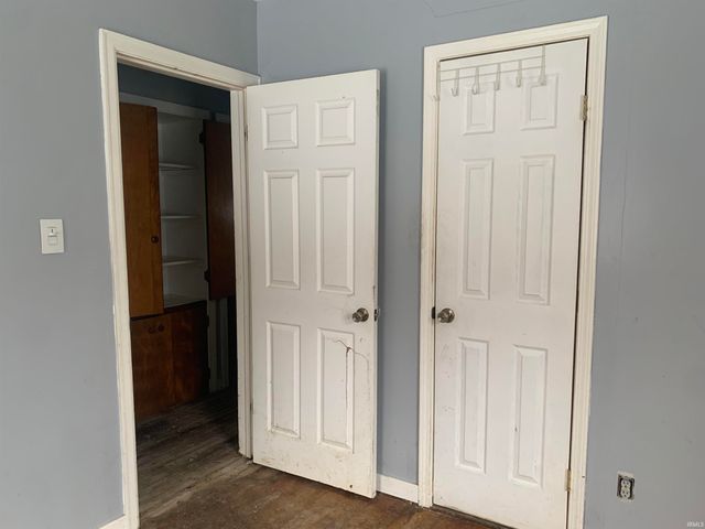 60293 Crumstown Highway, North Liberty, IN 46554