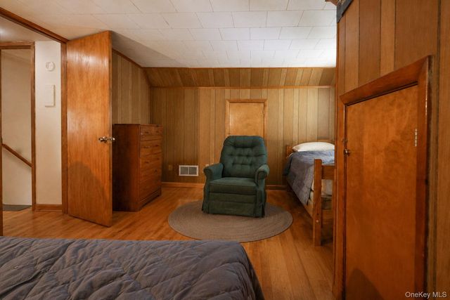 19 East Avenue, Walden, NY 12586