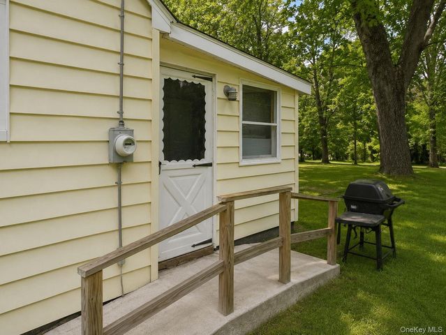 19 East Avenue, Walden, NY 12586